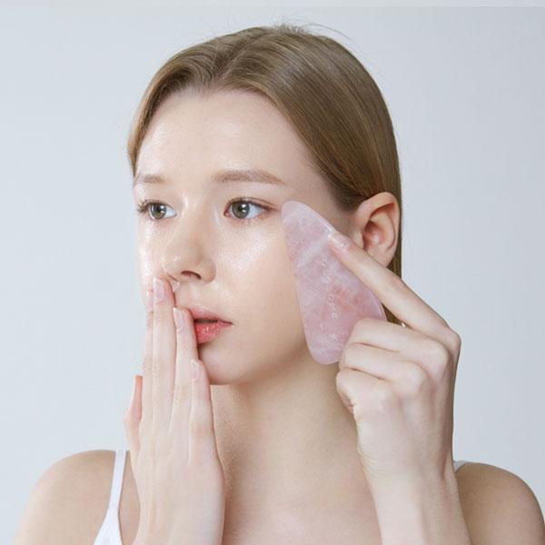 Skin benefits of a gua sha